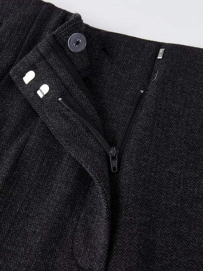 Pantalon taille haute VORLADI avec jambe fuselée et poches en motif chevron